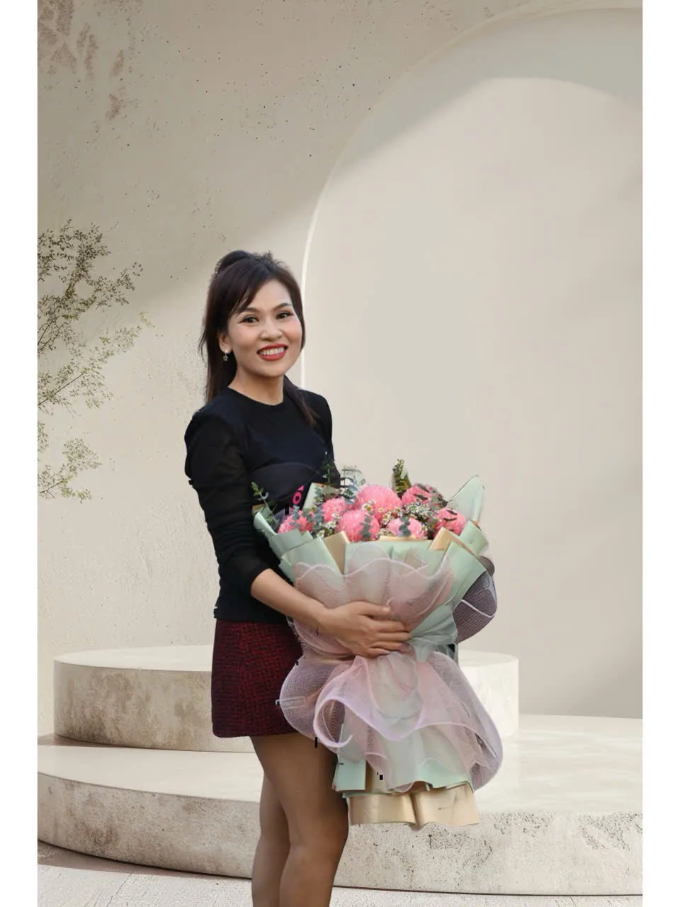 Cô Phạm Tú Anh