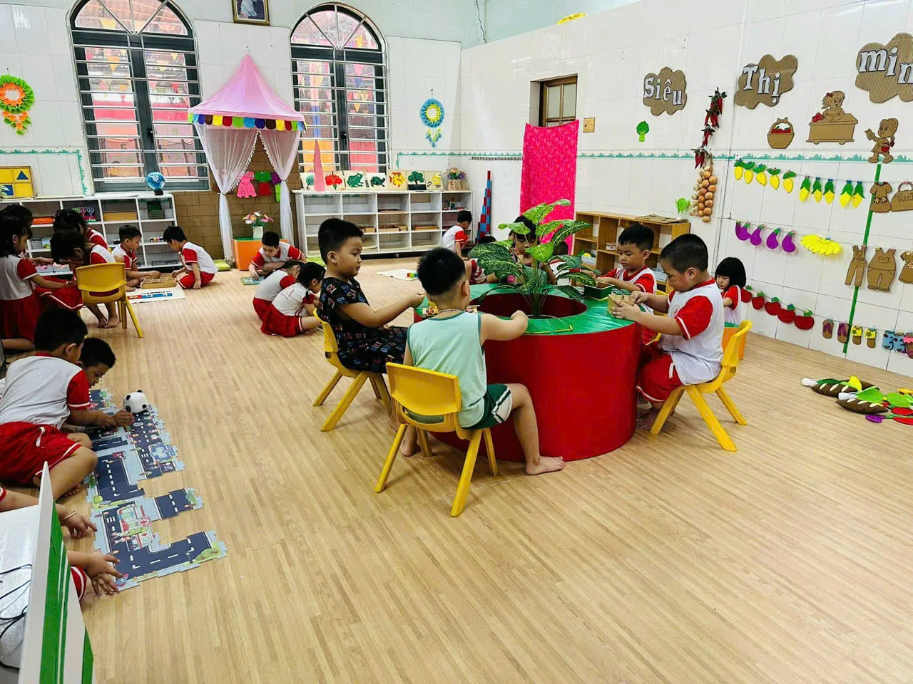 Lớp học xếp hình cơ bản 